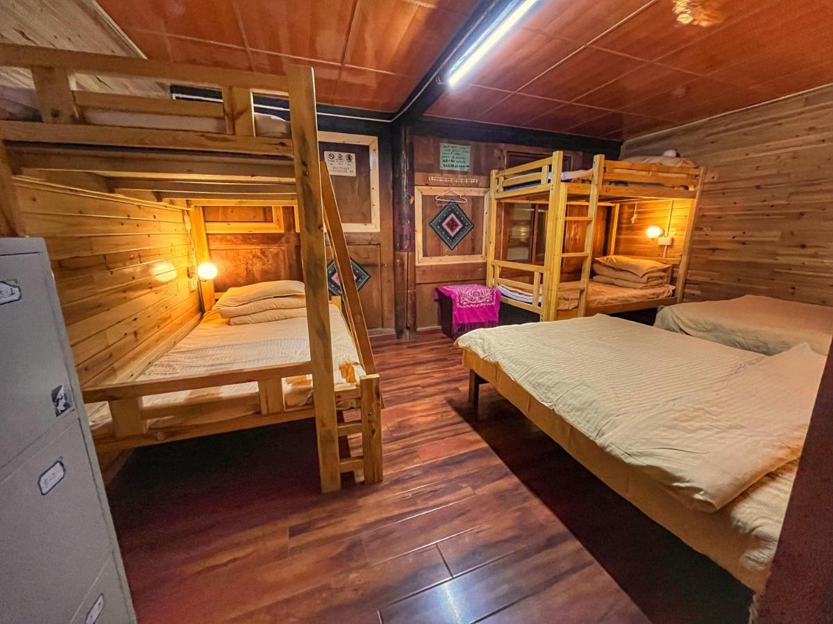 שנגרי - לה Tavern Hostel仁和客栈 מראה חיצוני תמונה